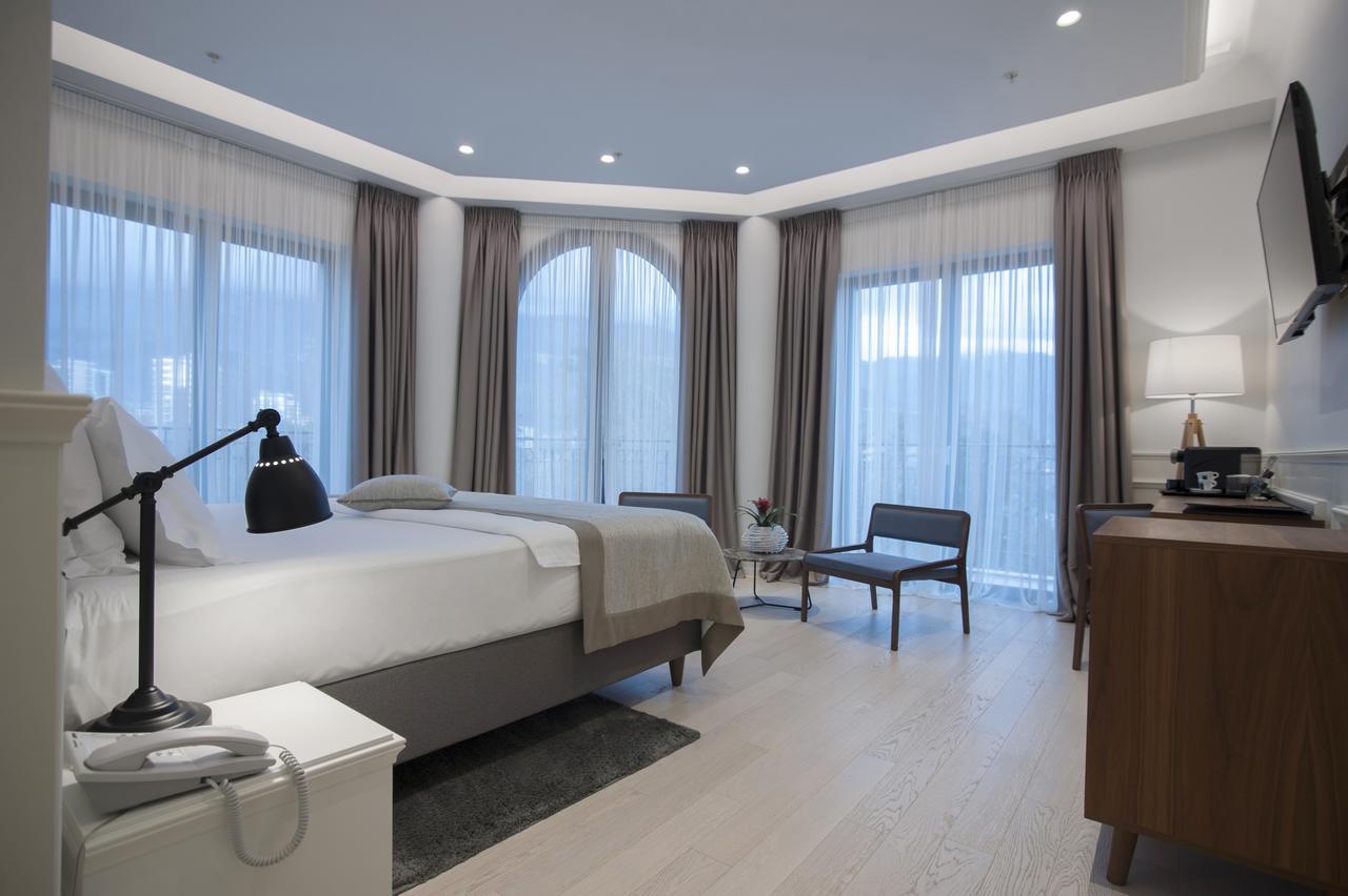 Hotel Majestic Budva Exterior foto